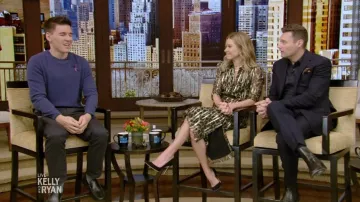 Ba&sh Metallic Leopard-Print Robe portée par Kelly Ripa sur le LIVE avec Kelly et Ryan 6 janvier 2019