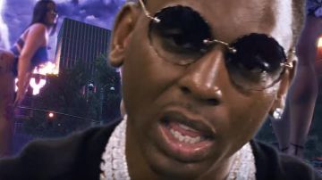 Chloe Marron Rosie Contour Festonné Lunettes de soleil de Young Dolph dans la vidéo de musique Young Dolph - Juteux (Vidéo Officielle)