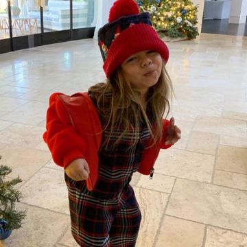 Hanna Anderson Gnome Sweet Beanie usado por Reign Disick Instagram Pic diciembre 19, 2019