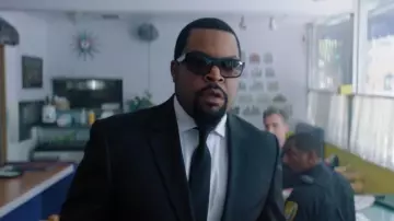 Veste de costume noir de Ice Cube dans Ice Cube - Good Cop Bad Cop (Official Video)