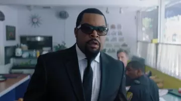 Sunglasses black Ice Cube in Ice Cube - Good Cop Bad Cop (Official Video)