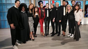 Calvin Klein Colorblock Shirt Top usado por Carnie Wilson en The Talk enero 8, 2020