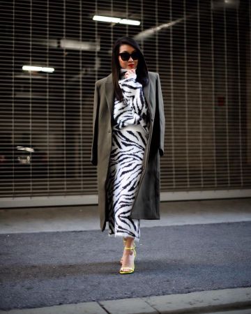 Falda de punto de Nina Hu en la cuenta de Instagram @citizensrunway