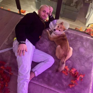 La bague portée par Squeezie sur un de ses posts Instagram