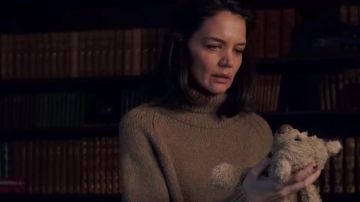 Turtleneck Brown sweater worn by Liza (Katie Holmes) in Brahms: The Boy II
