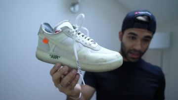 The pair of sneakers nike air force One x off white Anil B-Anil Brancaleonie in the video ALL MY SNEAKERS (Nike, Off White, Dior...) 