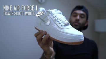 The pair of nike force one travis scott white of Anil B-Anil Brancaleonie in the video ALL MY SNEAKERS (Nike, Off White, Dior...) 