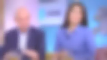 La camisa de algodón recta de carne azul de Émilie Tran Nguyen en C l'hebdo