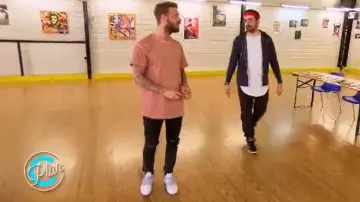 La veste noire, souple, à fermeture éclair de Camille Combal dans Plan C (émission du 14/06/2019)