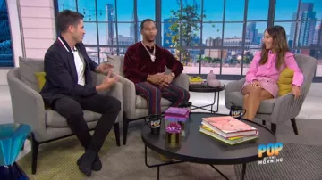 Jacquemus Rose Mini Jupe portée par Lilliana Vazquez sur E! News 8 Janvier 2020