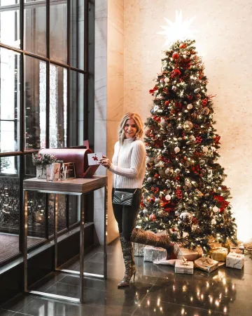 Black Bag de Brooke Burnett en la cuenta de Instagram @onesmallblonde