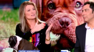 El suéter negro de cuello redondo de cachemira de Sandrine Arcizet en William al mediodía del 13.01.2020