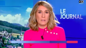 Le pull fuchsia manches longues 5 boutons de Caroline Delage dans William à midi le 13.01.2020