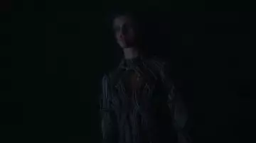 La robe de Yennefer (Anya Chalotra) dans The Witcher (S01E08)