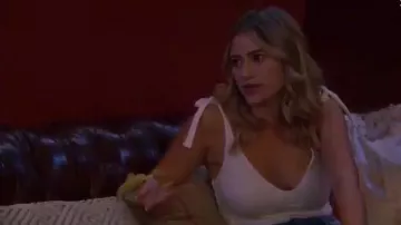 Blanc Body Top porté par Mykenna D. dans Le Bachelor Saison 24 Episode 1