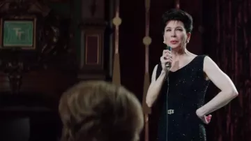 Noir briller la robe de Judy Garland (Renée Zellweger) à Judy