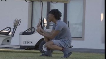 The shorts nike grey Lil Tecca in the video Lil Tecca - Ransom (Dir. by @_ColeBennett_)