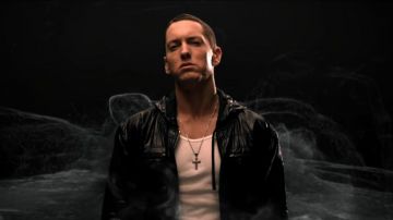 Black leather jacket of Eminem in Eminem - No Love (Explicit Version) ft. Lil Wayne