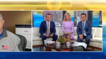 Shoshanna Laven­der Verona Dou­ble Hem Dress worn by Ainsley Earhardt in Fox & Friends November 06 , 2019