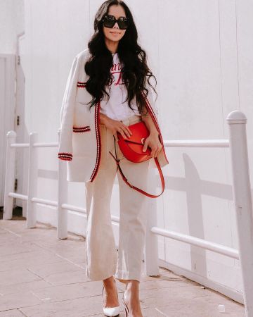 Sandro Luce Cardigan de Hallie Swanson sur l'Instagram account @halliedaily