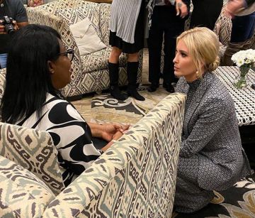 Tommy Hilfiger Zendaya Adaptive Monogram Blazer worn by Ivanka Trump Atlanta January 14, 2020