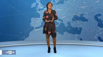 The print dress Kareen Guiock in The 12:45 M6 14 01 2020