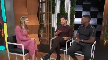 Rachel comey Ry­er Plaid Pen­cil Dress worn by Melissa Roxburgh on Access January 15, 2020