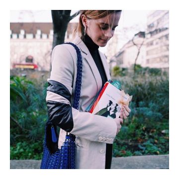 La bolsa de lata de Emma Watson en la cuenta de Instagram de @emmawatson