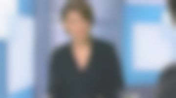 The printed shirt of Melanie Taravant in C to tell the 16.01.2020