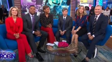 Blusa de Saint laurent Mickey Mouse usada por Robin Roberts en Good Morning America 15 de enero de 2020