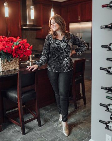 Mocasines puntiagudos de Caralyn Mirand Koch en la cuenta de Instagram @caralynmirand