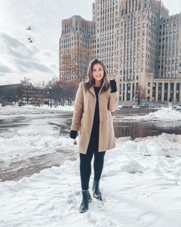 Wool Blend Coat of Caralyn Mirand Koch on the Instagram account @caralynmirand