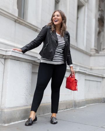 Chaqueta de cuero de Caralyn Mirand Koch en la cuenta de Instagram @caralynmirand