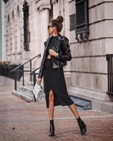 M2malletier Sac Porté Épaule En Cuir de Erica Hoida sur le compte Instagram de @fashionedchicstyling