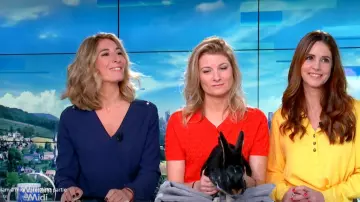 El suéter rojo de Sandrine Arcizet en William al mediodía del 17 01 2020