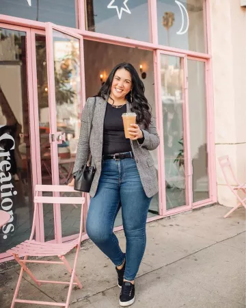 Dream3. En­semble de 2 Sacs de Seau à Cor­don de Na­zira Sa­casa sur le compte Instagram de @nazirasacasa