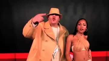 Hat beige Fat Joe in Fat Joe - What's Luv? ft. Ashanti (Official Music Video)