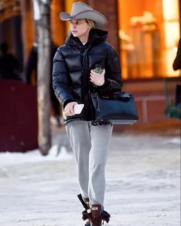 Handbag satchel black of Sara Foster on the account Instagram of @sarafoster