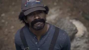 Navy Henley Shirt worn by Walter McMillian (Jamie Foxx) in Just Mercy