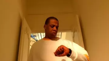Sweater white ribbed, Jay-Z in JAY-Z - Song Cry