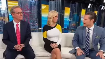 Karen Millen Color-Block Paneled Ponte Dress usado por Ainsley Earhardt en Fox & Friends enero 17, 2020