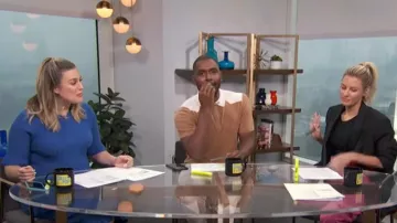 Totême Loreo Surdimensionné Double-breasted porté par Morgan Stewart sur E! News Du 16 Janvier 2020