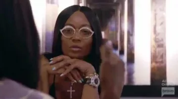 Anteojos embellecidos usados por Marlo Hampton en The Real Housewives of Atlanta Temporada 12 Episodio 11