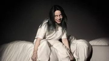 Hiphop t shirt of Billie Eilish in Billie Eilish - Funny Moments