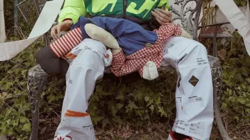 Product Vogue pants worn by Billie Eilish in Billie Eilish - Funny Moments