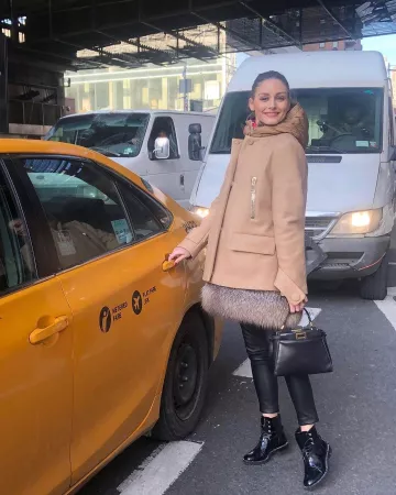 J Brand Alana Cropped High Rise Leather Skinny Pants usados por Olivia Palermo Instagram Pic enero 19, 2020