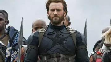 La tenue de guerre de Steve Rogers / Captain America (Chris Evans) dans Avengers : Infinity War