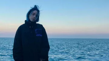 Product FTP-MESH-POCK­ET-PUFFER-JACK­E worn by Billie Eilish in Billie Eilish - Funny Moments