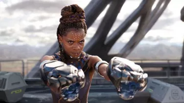 The holding of Shuri (Letitia Wright) in Black Panther