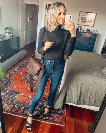 Mid-Rise Skinny Jeans de Blair Staky en la cuenta de Instagram @thefoxandshe